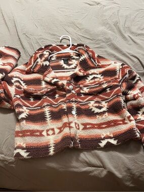 Patterned Sherpa Button-Up Jacket in Rust and Cream